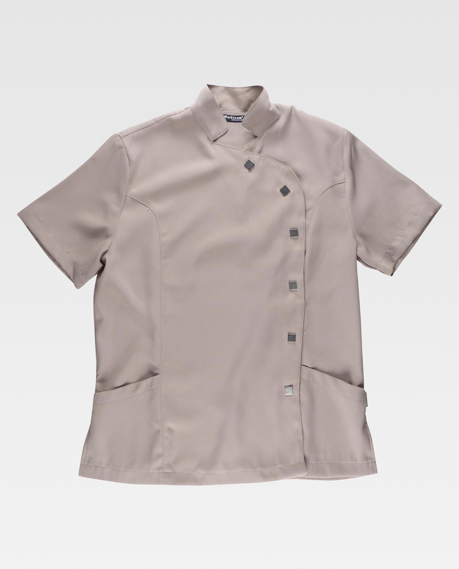 Chaqueta profesional de chef de manga corta en color topo con cierre asimétrico y bolsillos frontales