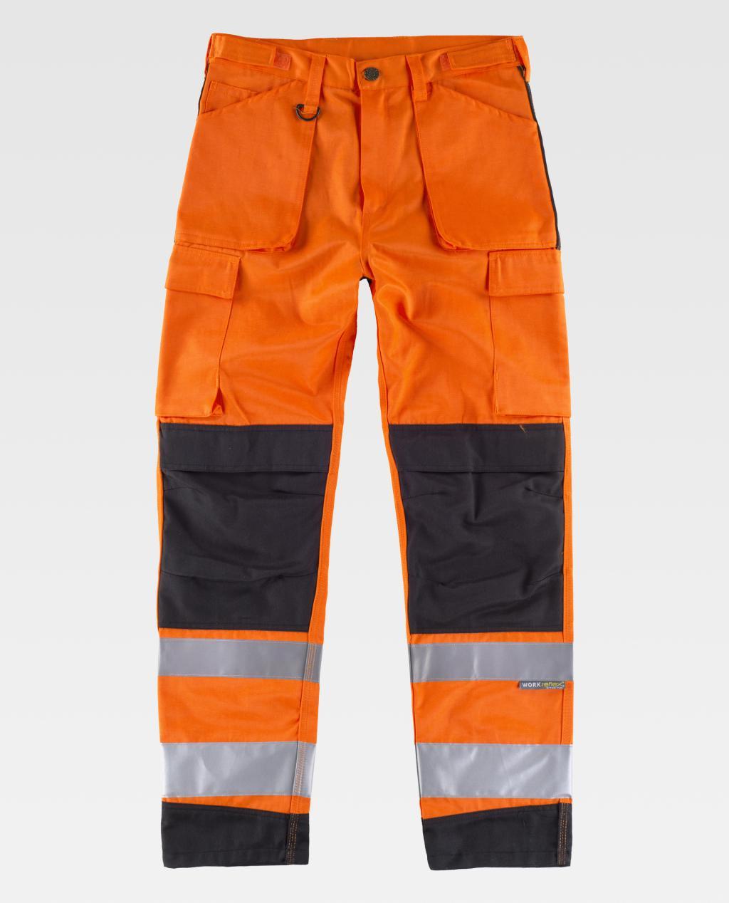 pantalones de trabajo naranja con refuerzos negros, múltiples bolsillos y franjas reflectantes en las piernas