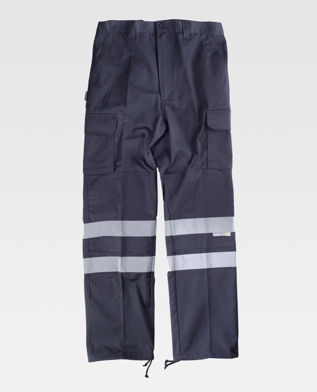 pantalón de trabajo azul marino con bolsillos laterales y bandas reflectantes en las perneras