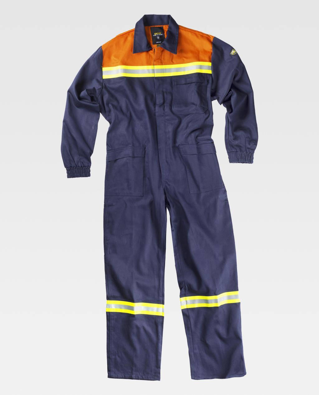 mono de trabajo azul marino con panel superior naranja y franjas reflectantes en pecho y piernas