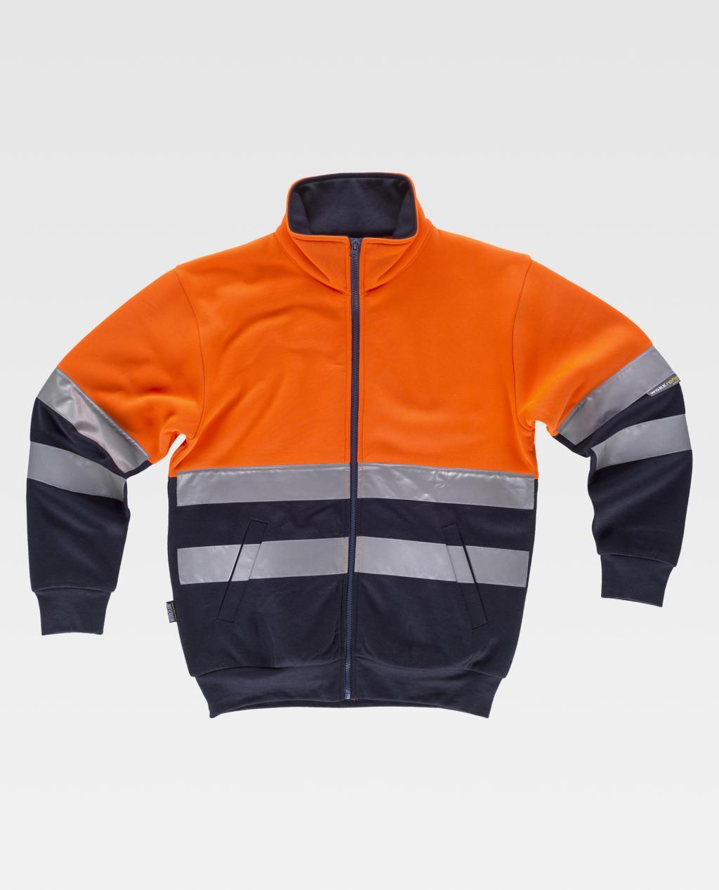 Chaqueta de alta visibilidad naranja y azul con bandas reflectantes y cierre de cremallera.