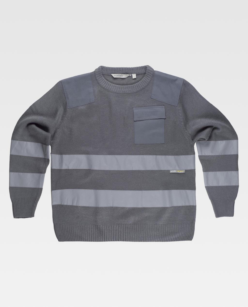 Jersey de trabajo gris con bandas reflectantes horizontales y bolsillo de parche en el pecho