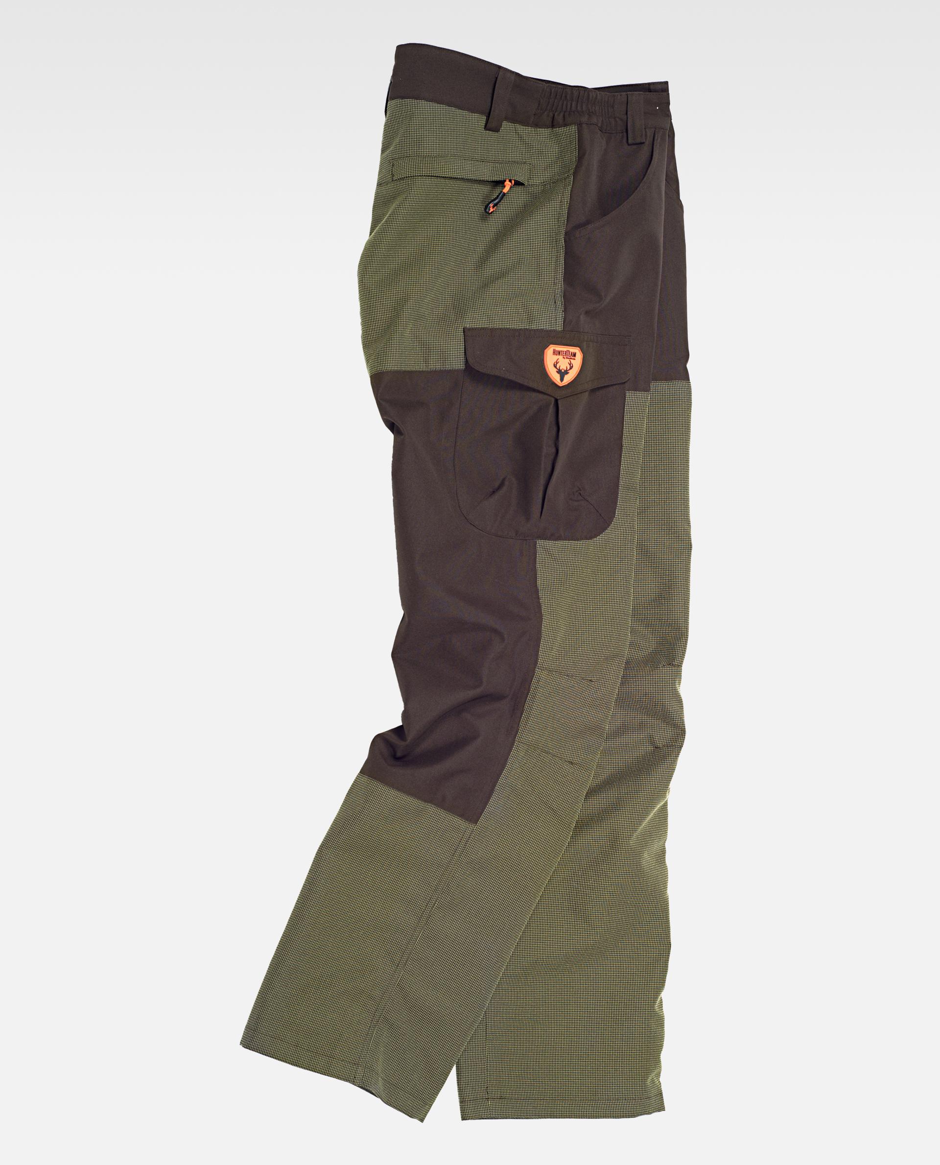 pantalón de senderismo bicolor verde y marrón con bolsillo lateral y parche con ciervo