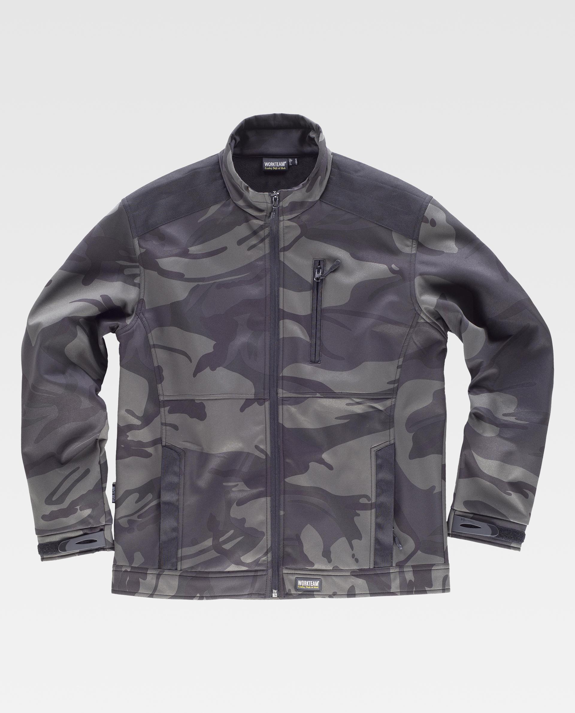 Chaqueta softshell de camuflaje gris con cremallera central y bolsillo en el pecho