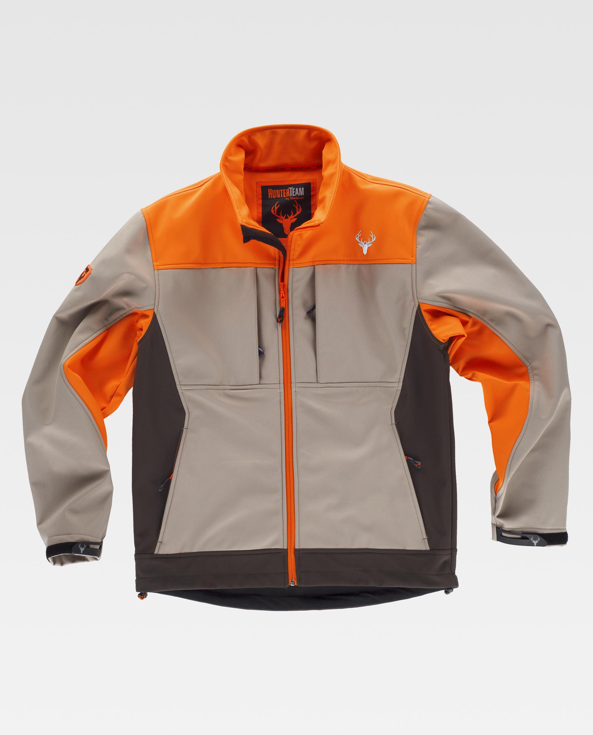 chaqueta softshell de caza en tonos naranja y gris con cierre de cremallera central
