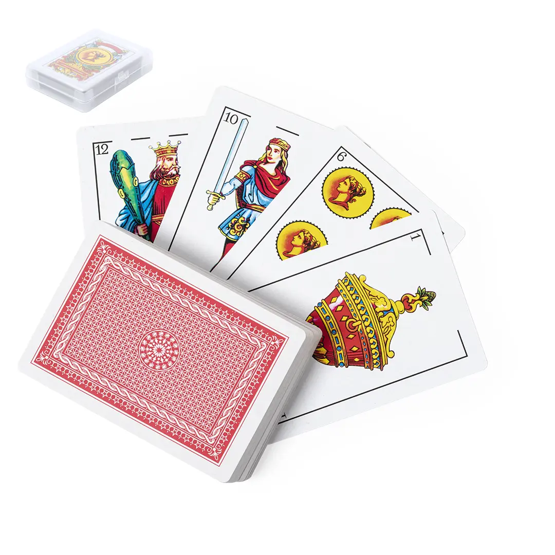 Baraja española con cartas desplegadas (rey de bastos, caballo de espadas, seis de oros y as de copas).