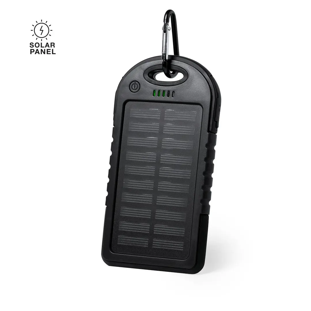 Cargador portátil negro con panel solar, indicador LED y mosquetón delantero