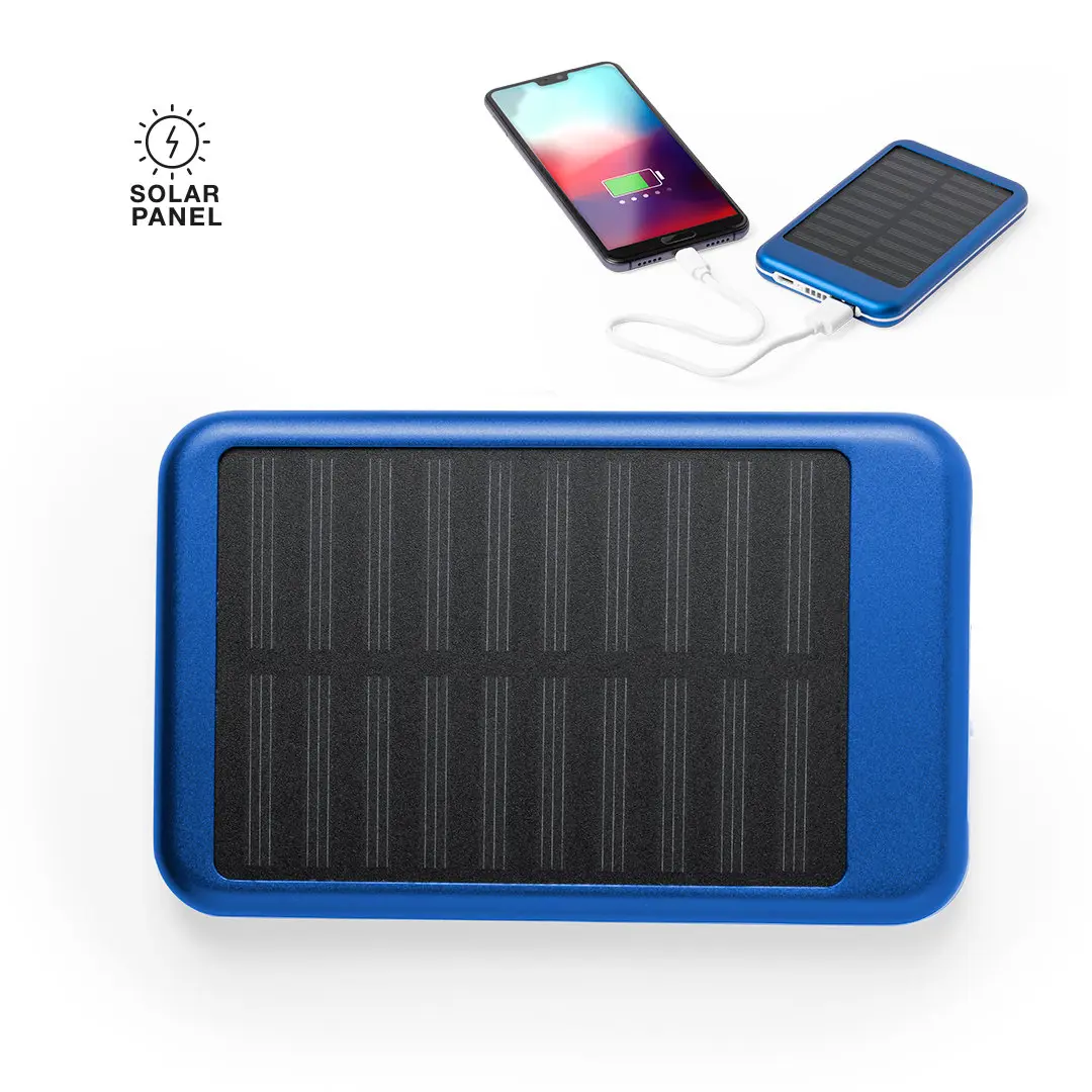 batería externa solar azul con panel fotovoltaico conectada a un smartphone en carga