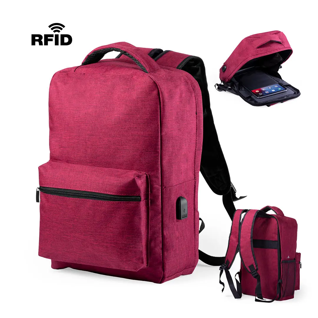 Mochila urbana granate con bloqueo RFID, puerto USB integrado y compartimento acolchado para tablet, vista desde varios ángulos.