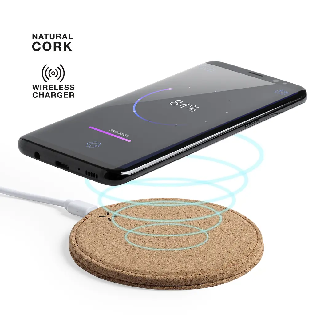 cargador inalámbrico circular de corcho con un smartphone cargando al 84%
