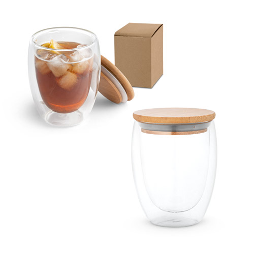 Juego de vaso y tarro de cristal de doble pared con tapa de bambú y caja de cartón, uno de ellos con té helado y rodajas de limón.