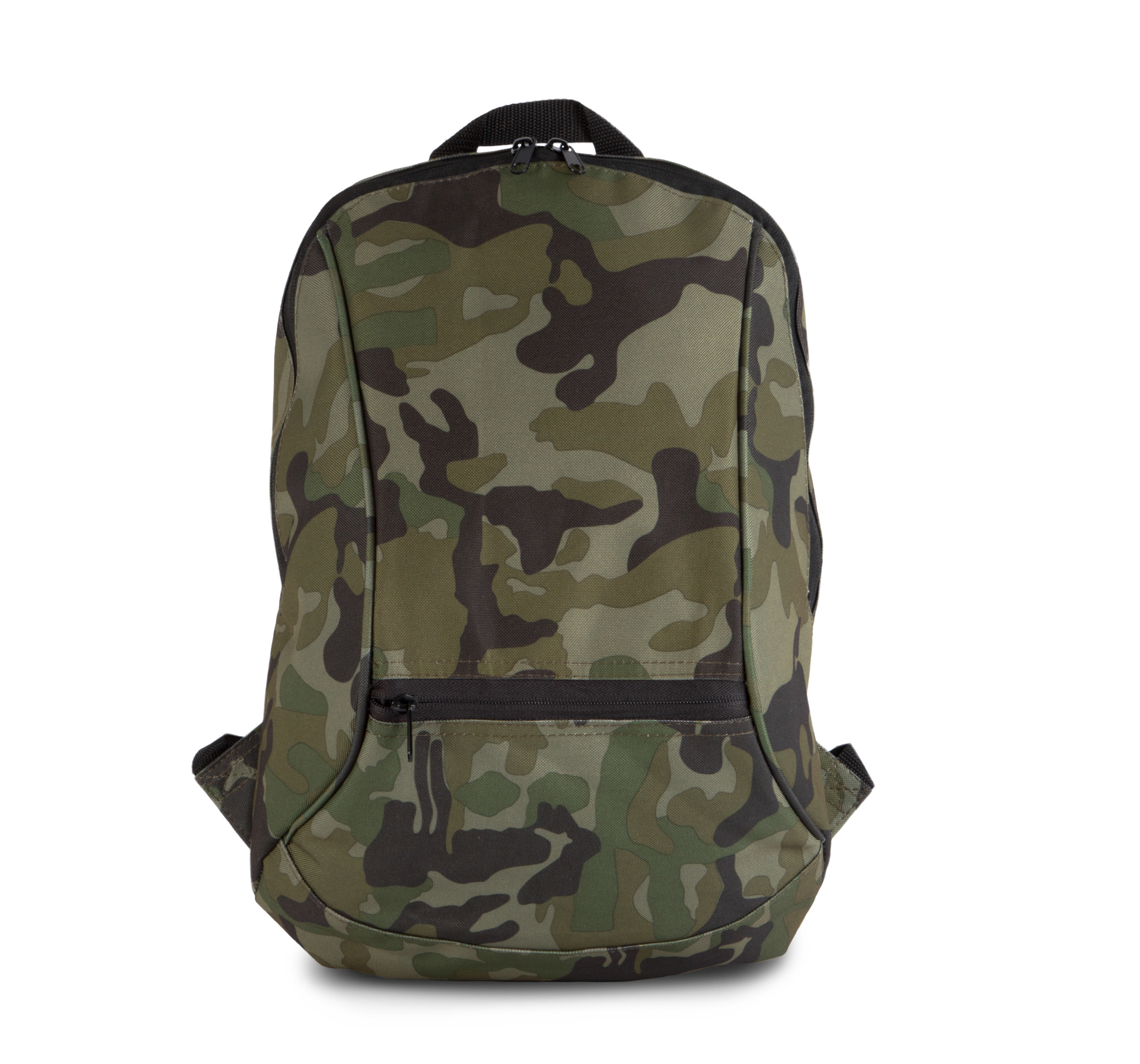 Mochila de tela con estampado camuflaje en tonos verdes sobre fondo blanco