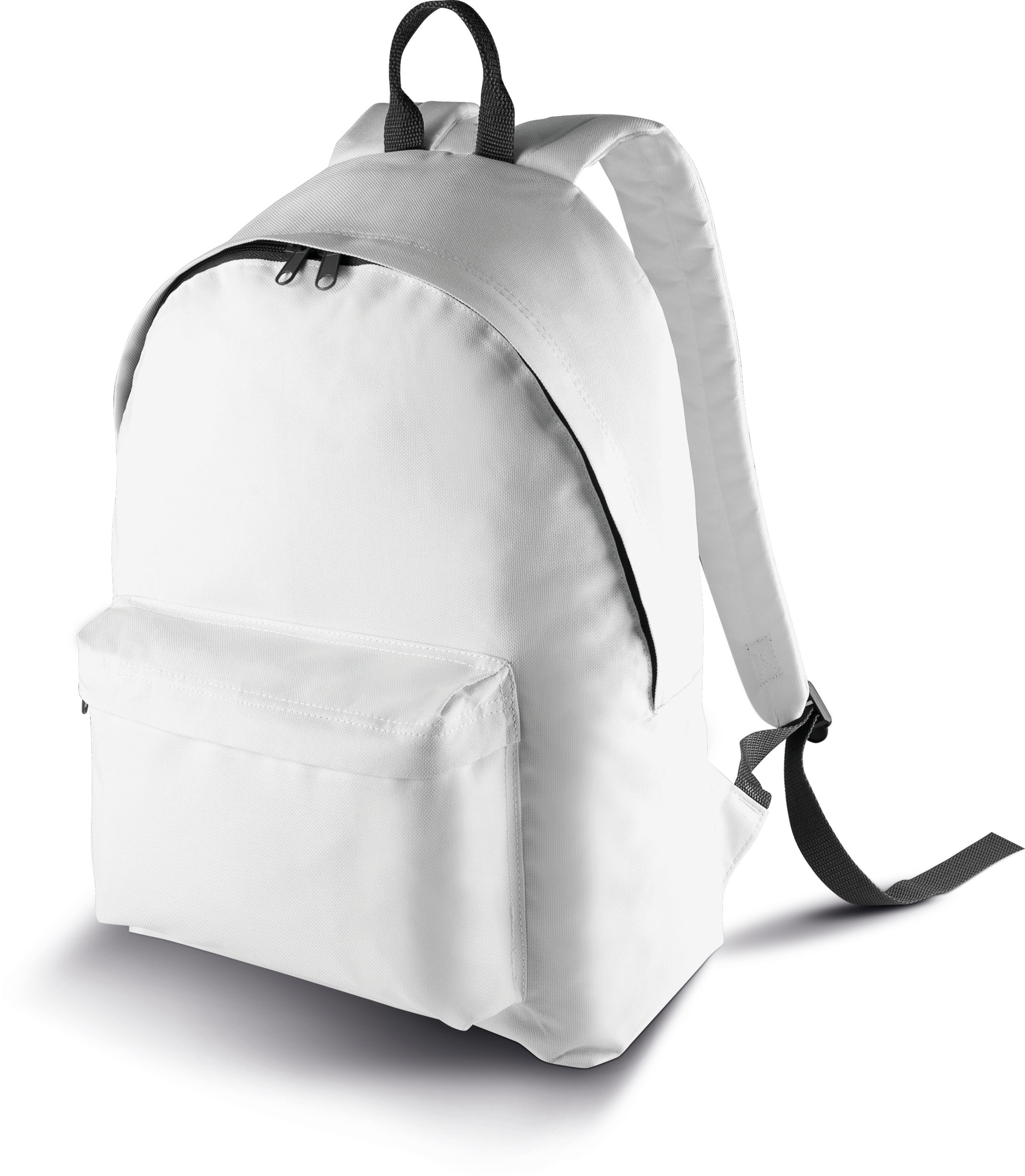 Mochila blanca con bolsillo delantero y tirantes ajustables sobre fondo blanco