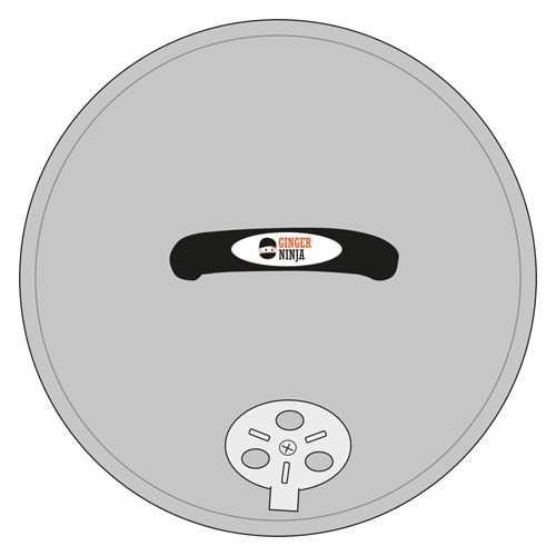 tapa de olla a presión gris con asa negra y logotipo Ginger Ninja